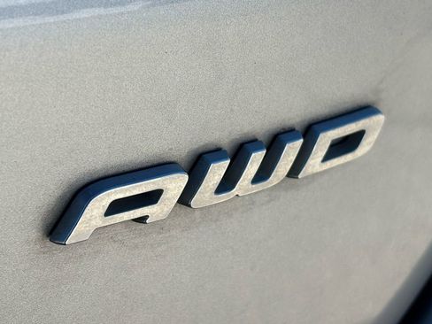 Used 2022 Ford Edge SEL image 10