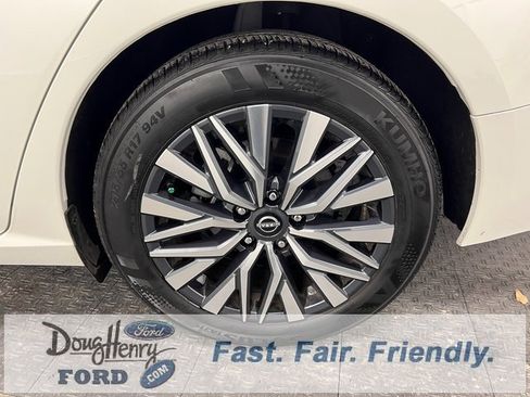 Used 2025 Nissan Altima 2.5 SV image 21