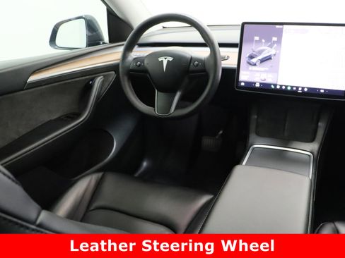 Used 2024 Tesla Model Y Long Range image 30