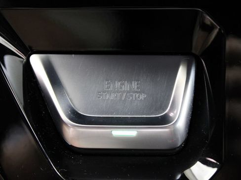 Used 2025 GMC Sierra 1500 AT4 AWD/4WD image 12