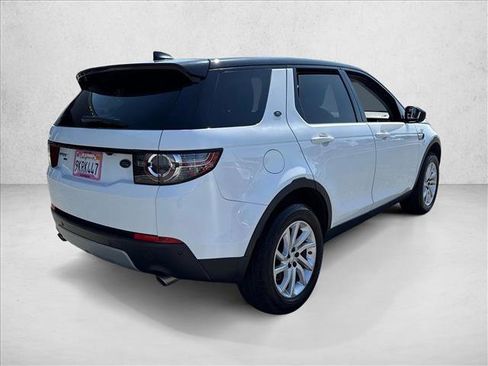 Used 2017 Land Rover Discovery Sport HSE image 5