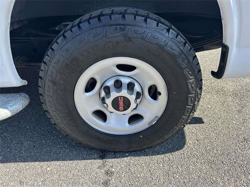 Used 2023 GMC Savana 2500 w/ Driver Convenience Package image 44