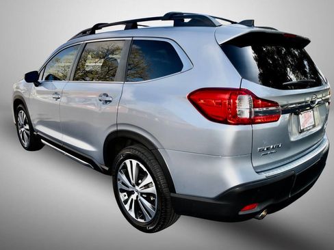 Used 2022 Subaru Ascent Limited w/ Technology Package AWD/4WD image 5