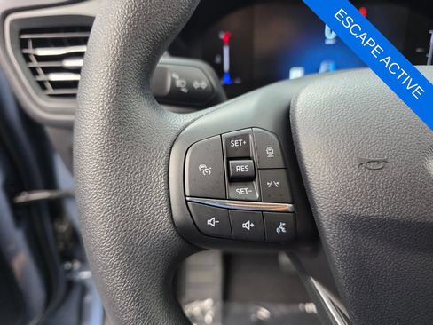 Used 2026 Ford Escape Active w/ Tech Pack #1 FWD image 18