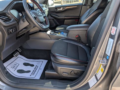 Used 2024 Ford Escape ST-Line image 10