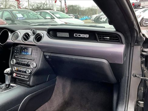 Used 2016 Ford Mustang Coupe image 15