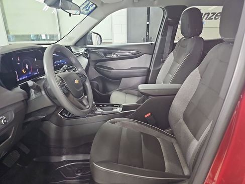 Used 2024 Chevrolet TrailBlazer LT w/ Driver Confidence Package AWD/4WD image 18