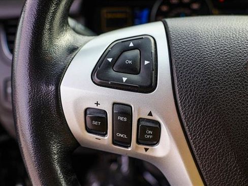 Used 2013 Ford Edge SEL w/ Driver Entry Pkg image 13