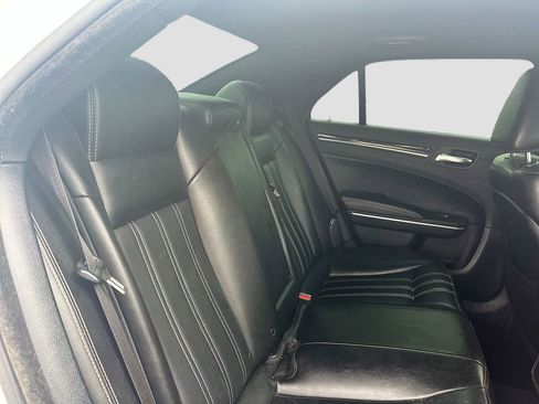 Used 2021 Chrysler 300 S image 27