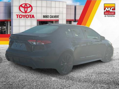 Used 2023 Toyota Corolla SE FWD image 5