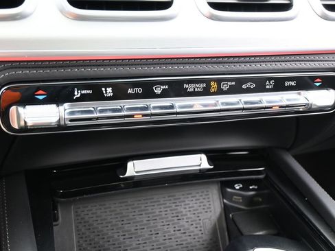 Used 2023 Mercedes-Benz GLS 63 AMG 4MATIC image 27