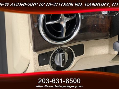 Used 2014 Mercedes-Benz GLK 350 4MATIC image 17