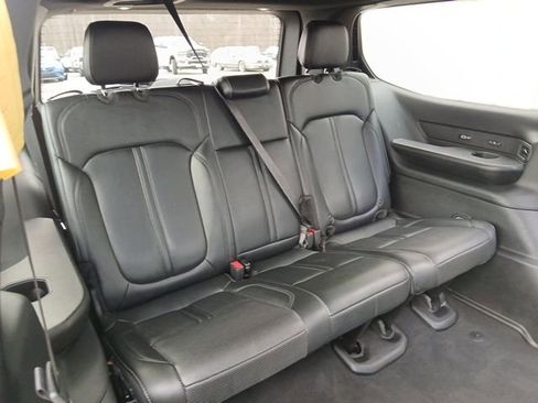 Used 2024 Jeep Wagoneer Series III image 14