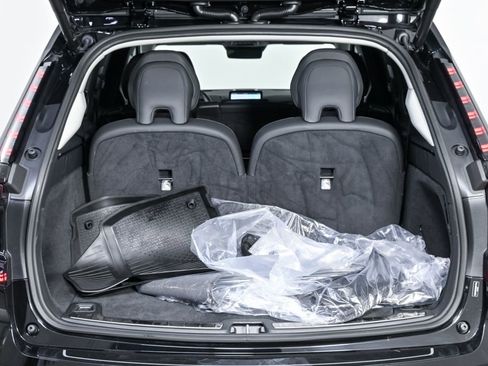 Used 2025 Volvo EX90 Plus AWD/4WD image 33