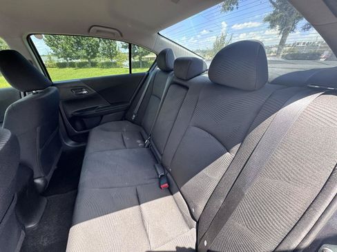 Used 2015 Honda Accord LX image 15