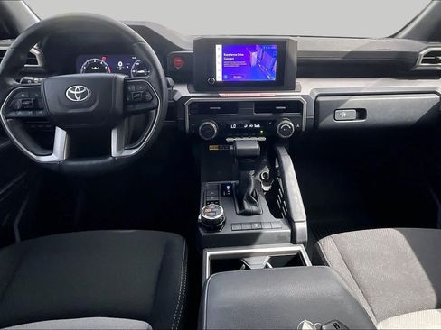 Used 2025 Toyota 4Runner TRD Off-Road AWD/4WD image 16