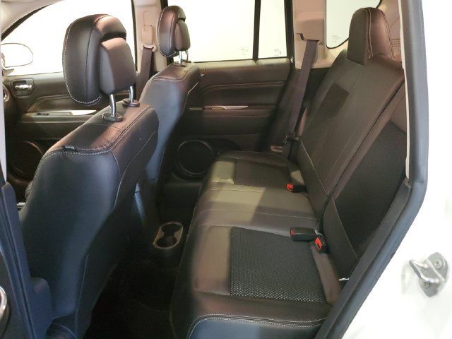 Used 2016 Jeep Compass Latitude AWD/4WD image 26