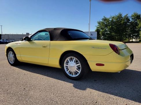 Used 2002 Ford Thunderbird Base image 3