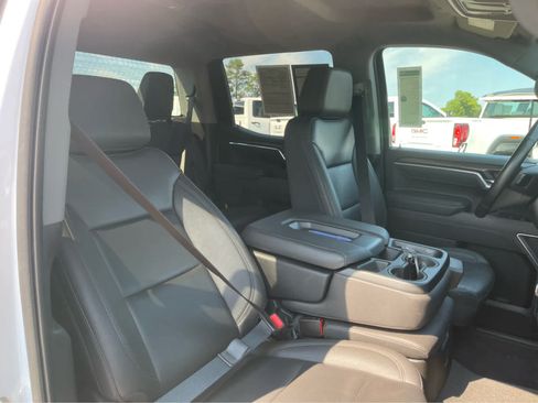 Used 2025 GMC Sierra 1500 SLT AWD/4WD image 25