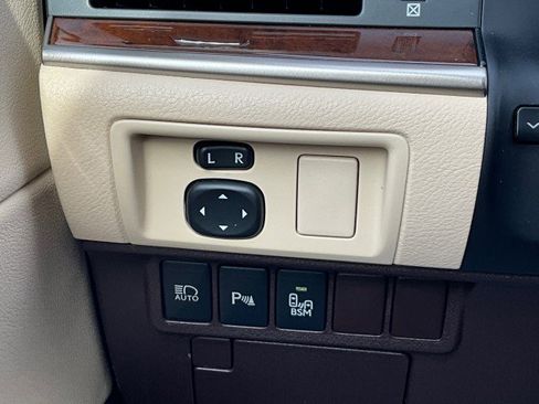 Used 2018 Lexus ES 350 w/ Luxury Package w/Wood Trim image 15