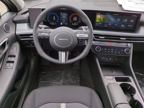 New 2025 Hyundai Sonata SEL image 15
