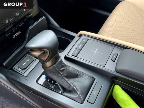 Used 2019 Lexus ES 350 w/ Luxury Package image 17