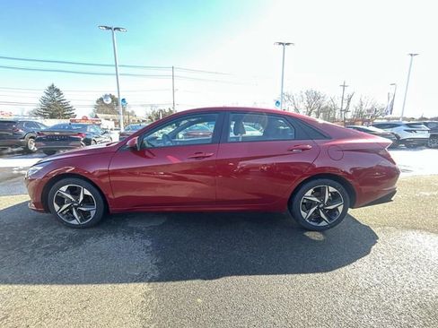 Certified 2023 Hyundai Elantra SEL w/ Convenience Package image 6