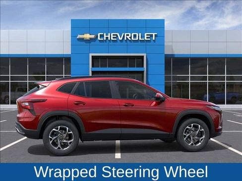 New 2026 Chevrolet Trax LT w/ Driver Confidence Package image 5