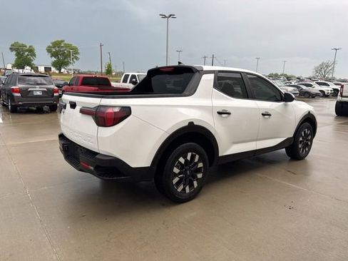 Used 2025 Hyundai Santa Cruz SE image 3