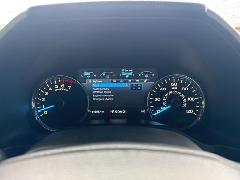 Used 2016 Ford F150 Lariat w/ Equipment Group 501A Mid AWD/4WD image 28