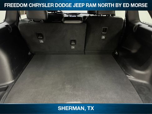 Used 2023 Jeep Grand Cherokee Altitude image 9