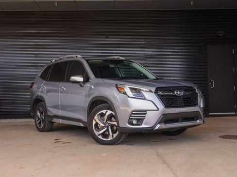 Used 2022 Subaru Forester Touring w/ Popular Package #2 AWD/4WD image 9