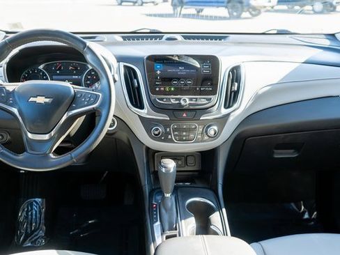 Used 2021 Chevrolet Equinox Premier image 14