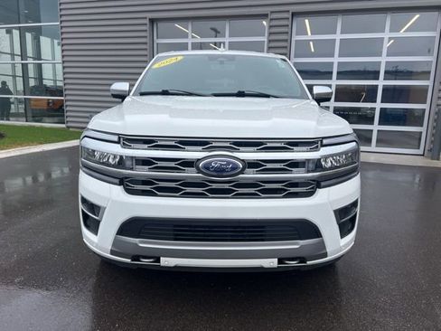 Used 2024 Ford Expedition Platinum AWD/4WD image 2