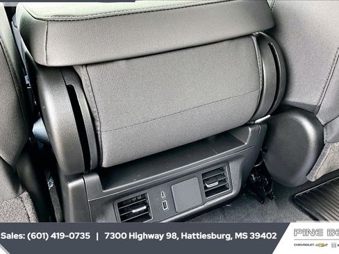 New 2026 Chevrolet Silverado 2500 Custom w/ Custom Value Package AWD/4WD image 25