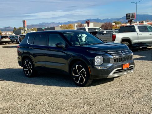 Used 2024 Mitsubishi Outlander SE image 7