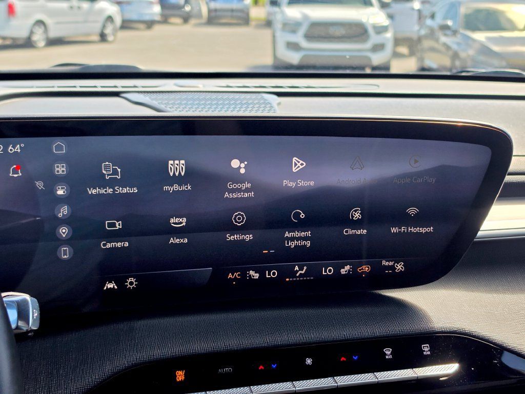 Used 2025 Buick Enclave Preferred AWD/4WD image 22