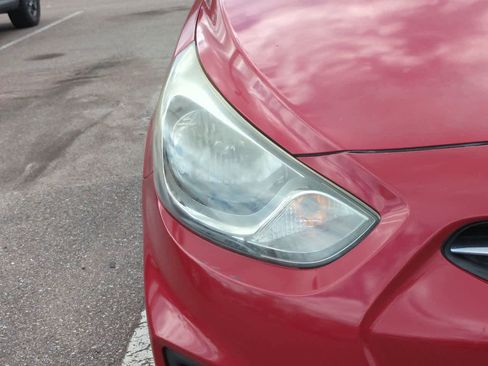 Used 2014 Hyundai Accent GLS image 8