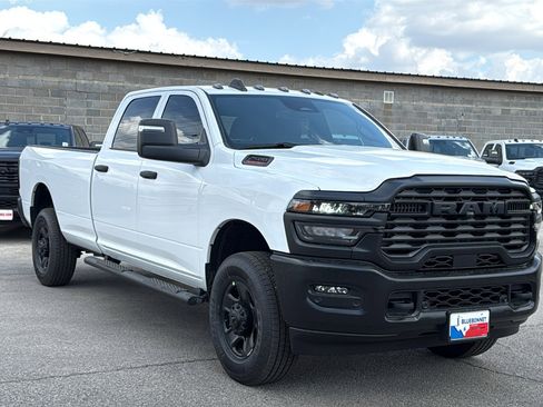 New 2026 RAM 2500 Tradesman AWD/4WD image 8