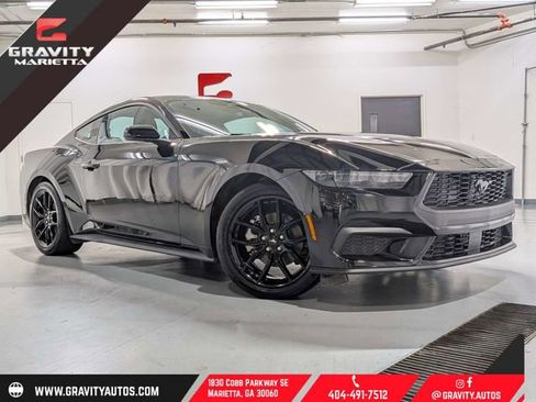 Used 2025 Ford Mustang Coupe RWD image 1