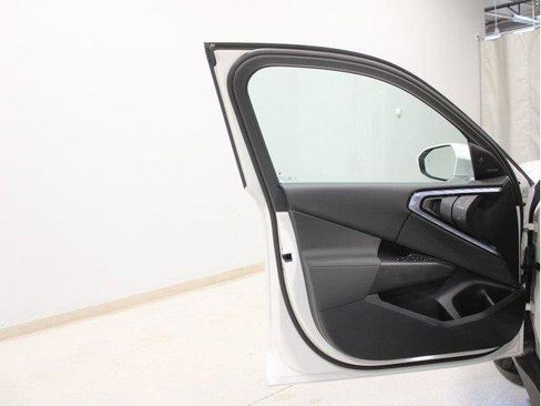 Used 2025 BMW X3 xDrive30i w/ Convenience Package AWD/4WD image 19