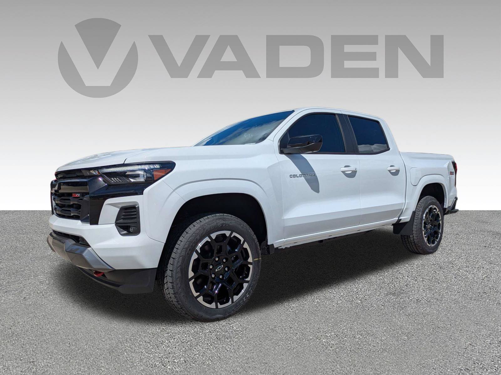 New 2026 Chevrolet Colorado Z71 w/ Technology Package AWD/4WD image 2