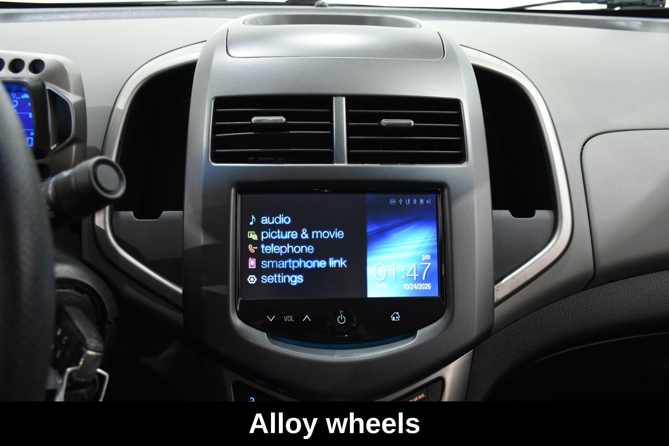 Used 2013 Chevrolet Sonic LT w/ Wheels and Fog Lamp Package FWD image 18