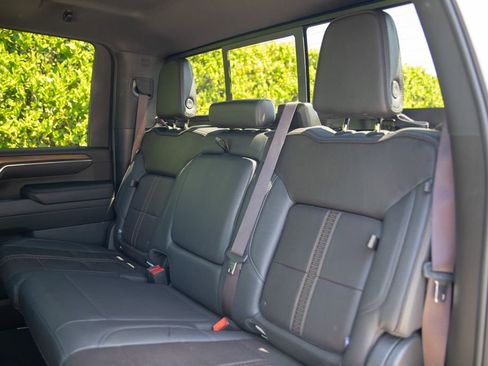 Used 2024 Chevrolet Silverado 2500 High Country w/ High Country Premium Package AWD/4WD image 17