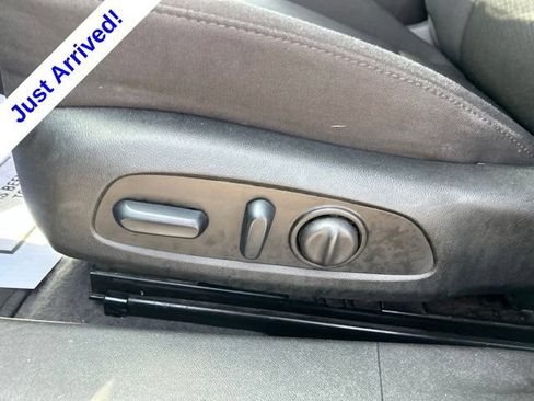 Used 2024 Chevrolet Malibu LT FWD image 16