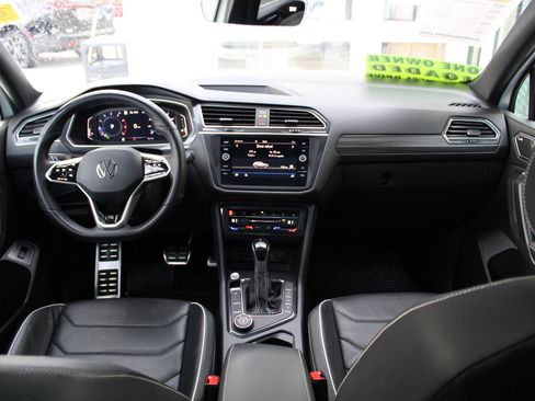 Used 2023 Volkswagen Tiguan SEL R-Line image 38