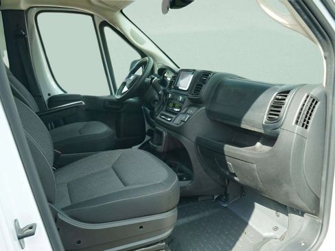 Used 2023 RAM ProMaster 2500 image 21