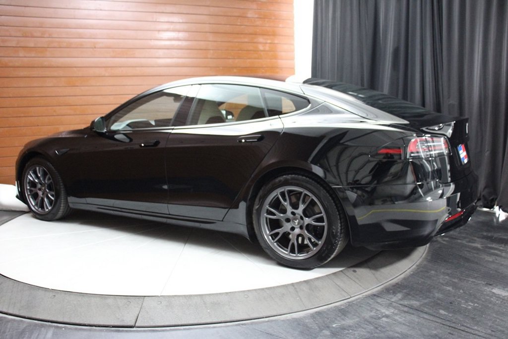 Used 2022 Tesla Model S AWD/4WD image 7