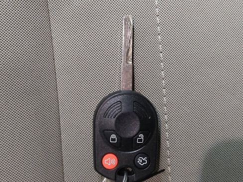 Used 2016 Ford Escape SE w/ Equipment Group 201A image 32