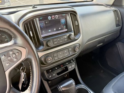 Used 2015 Chevrolet Colorado Z71 image 20